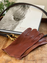 Load image into Gallery viewer, Men’s “Lexington” Glove with Touchscreen